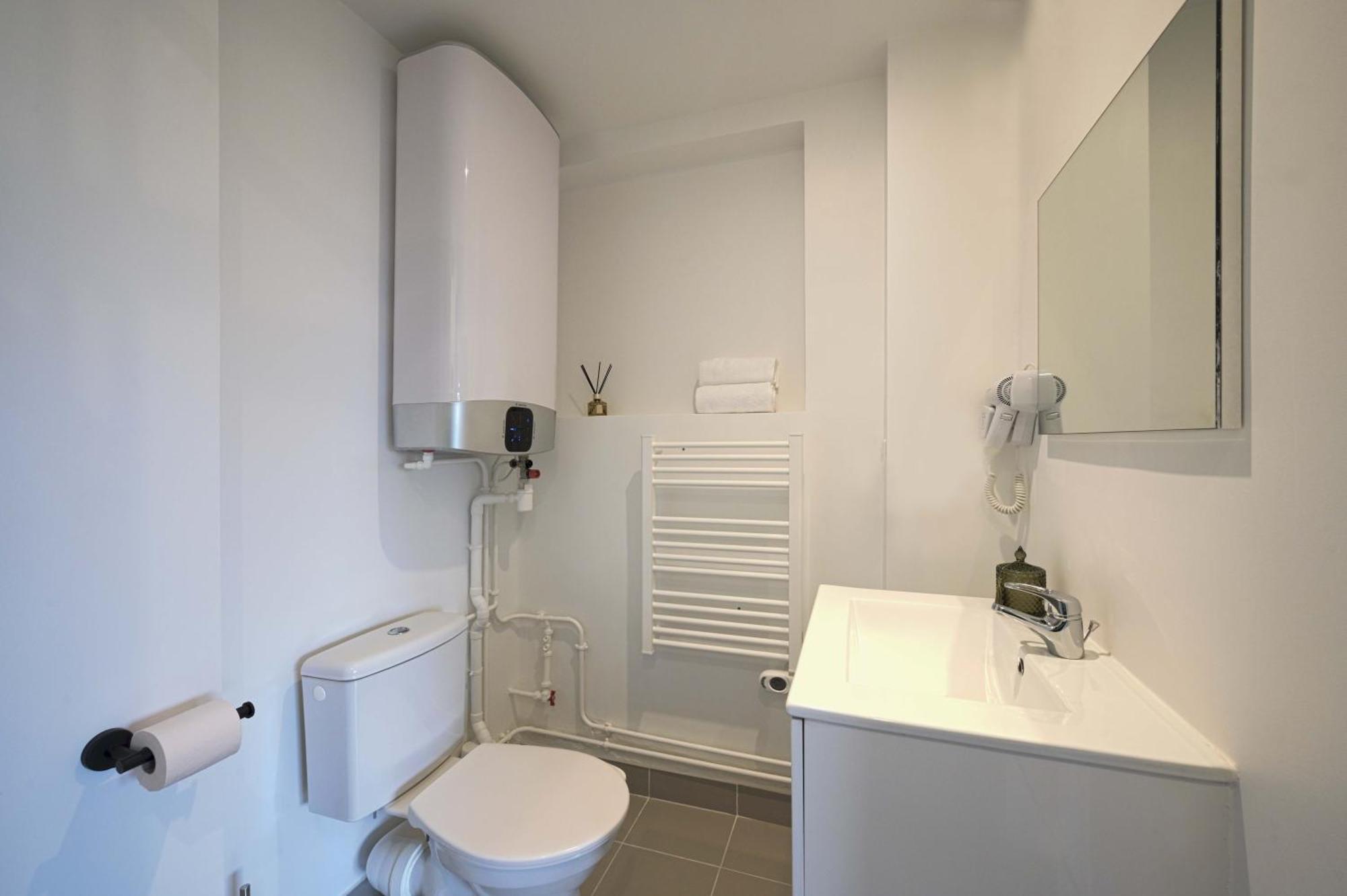 Modern Bright Apartment In Appart'Hotel Saint-Maur-des-Fossés Extérieur photo