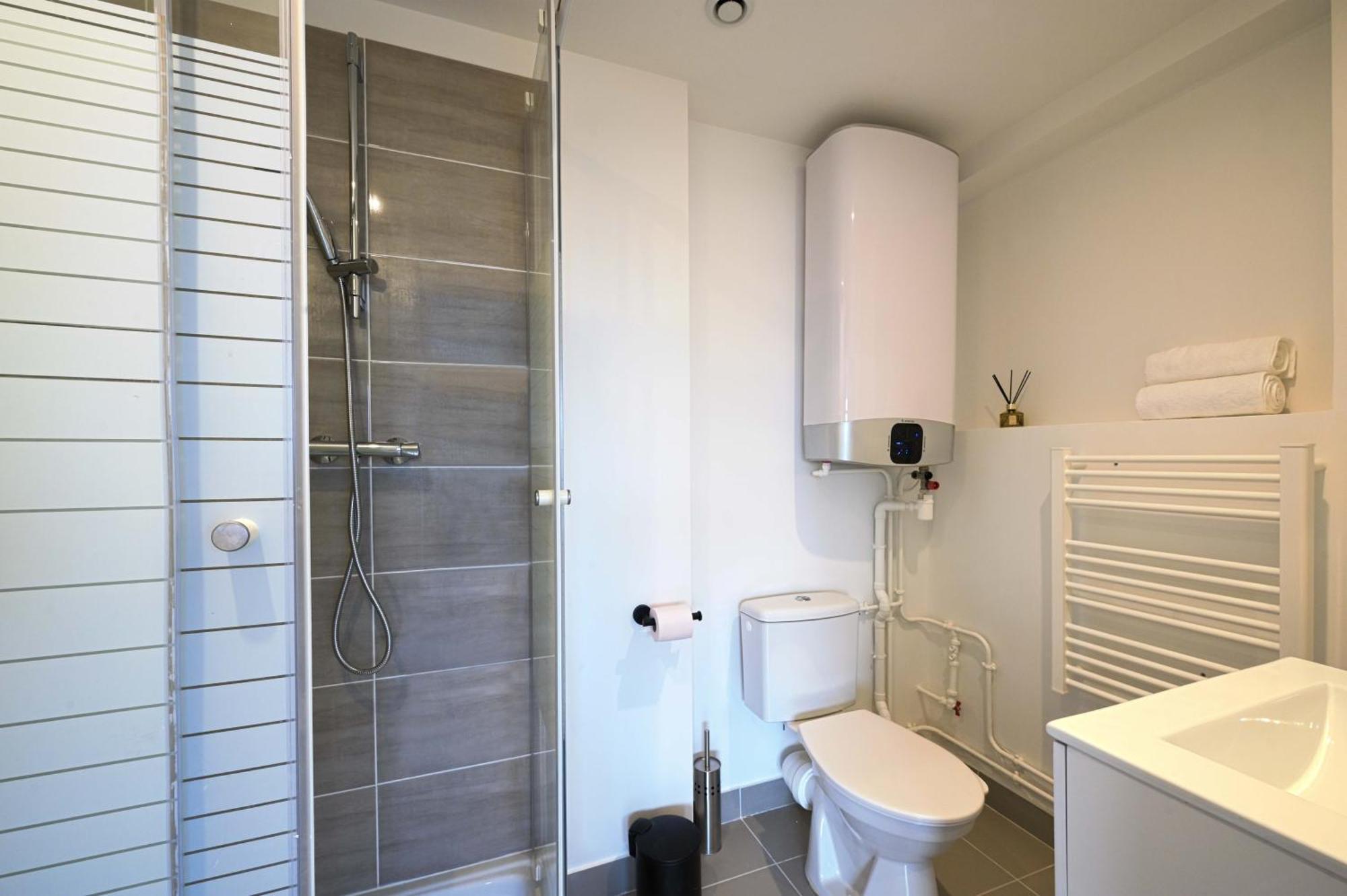 Modern Bright Apartment In Appart'Hotel Saint-Maur-des-Fossés Extérieur photo